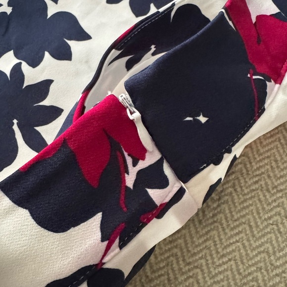 Liz Claiborne Navy and Pink Floral A-Line Skirt - Picture 4 of 4